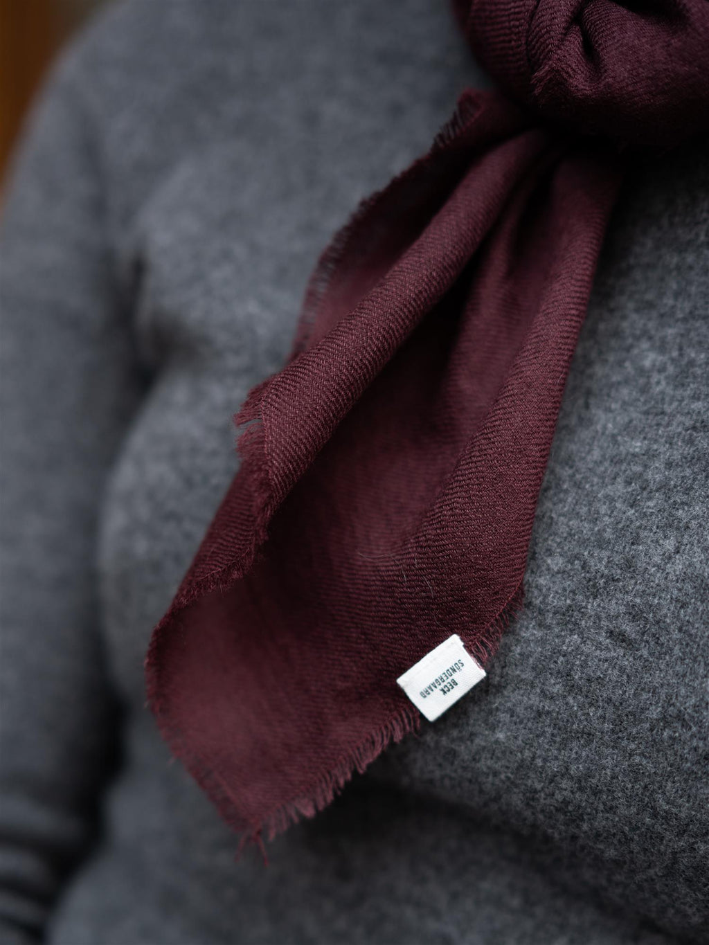 c Cashma Small Scarf Burgundy