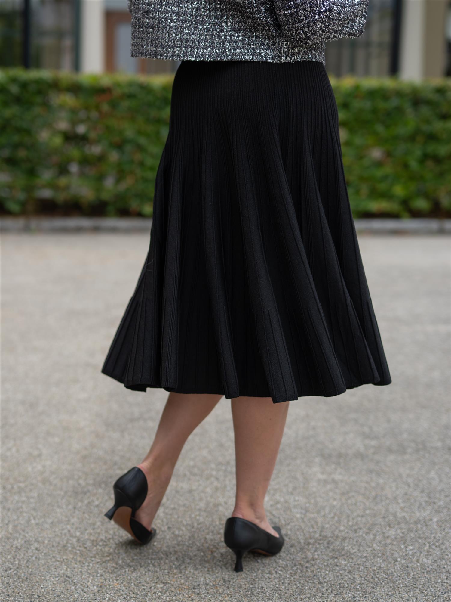 Esperanza Black