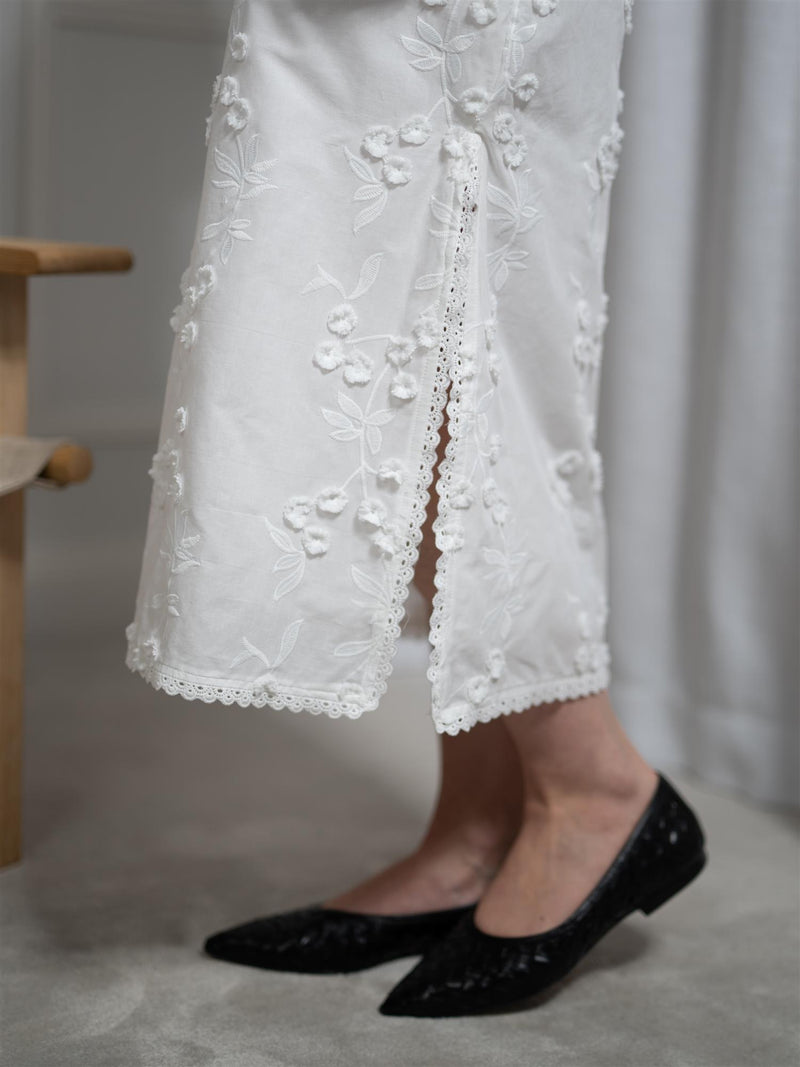 Munthe Ursa White