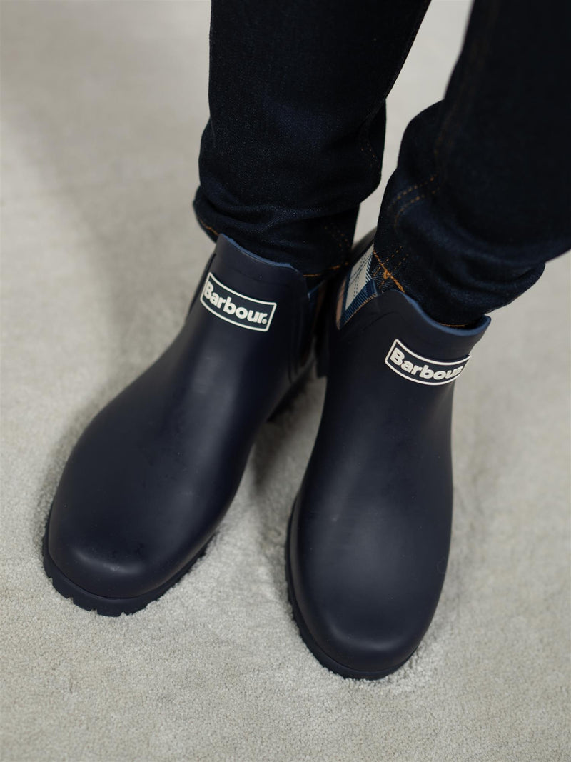 Barbour Wilton Chelsea Welly Navy