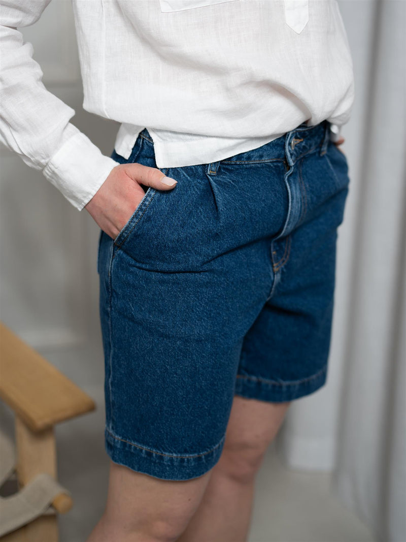 Camilla Pihl Jason Shorts Washed Dark Blue