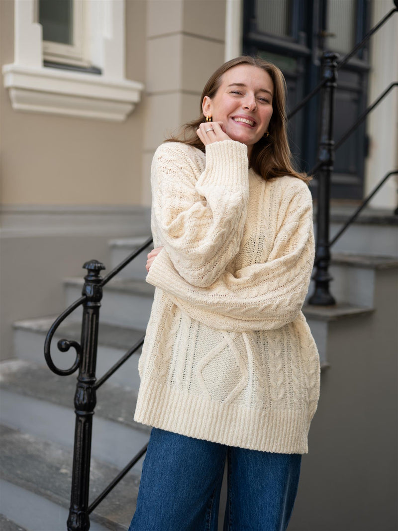 Lexington Chunky Cable Knit Sweater Offwhite