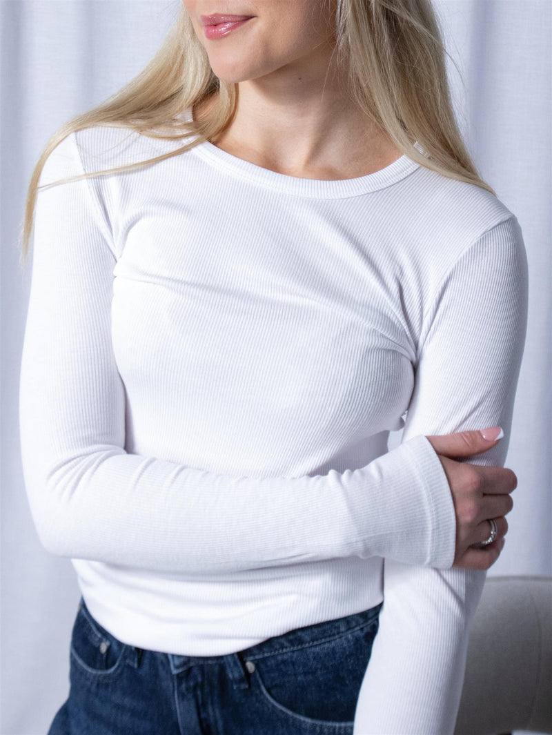 Munthe Cutest White