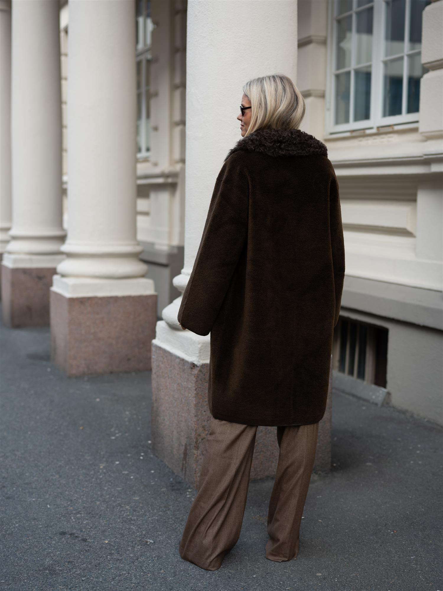 Elda Lamb Fur Coat Espresso