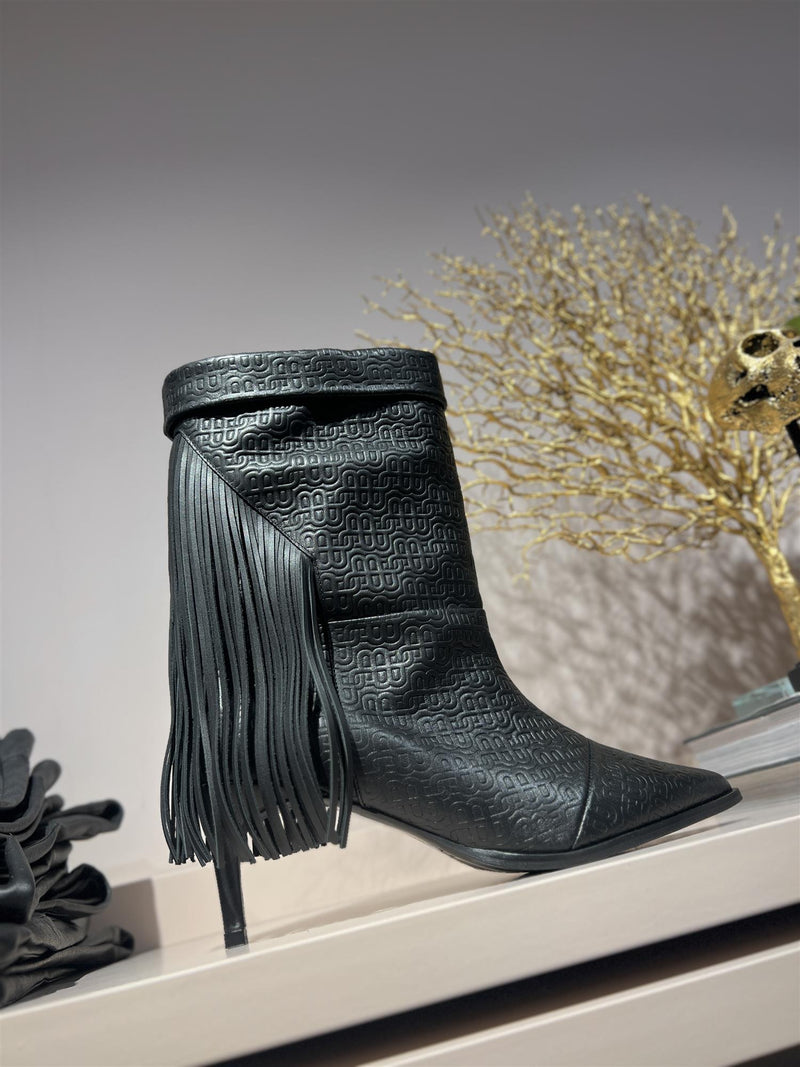 Munthe Taimai Black