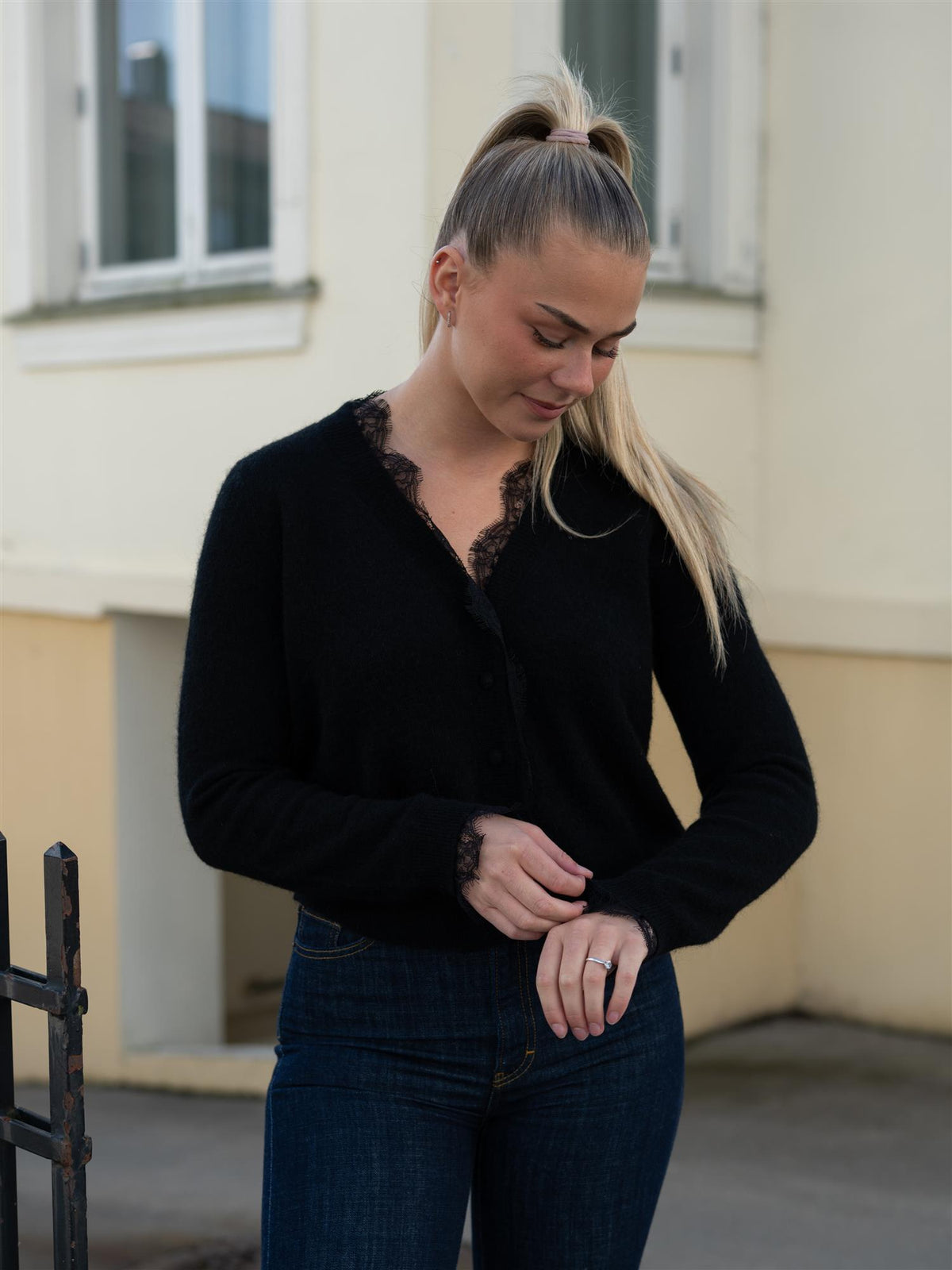 Mmhelmi Lace Knit Cardigan