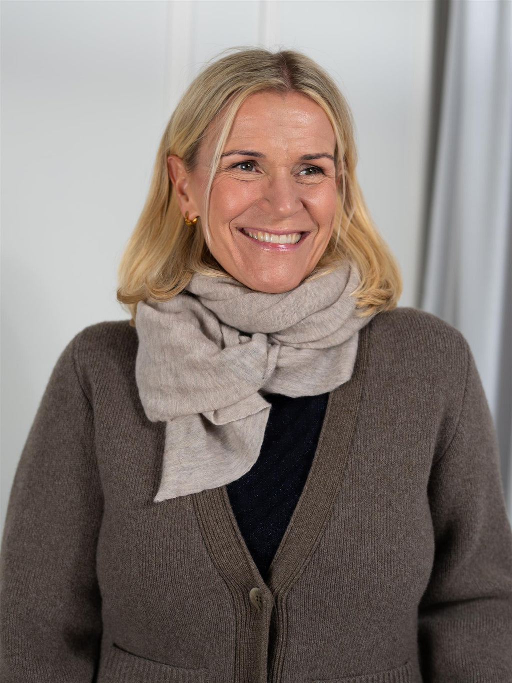 Natura Cashmere Cortina Luxury Scarf Light Beige