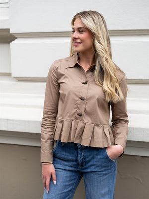 Munthe Lustona Camel