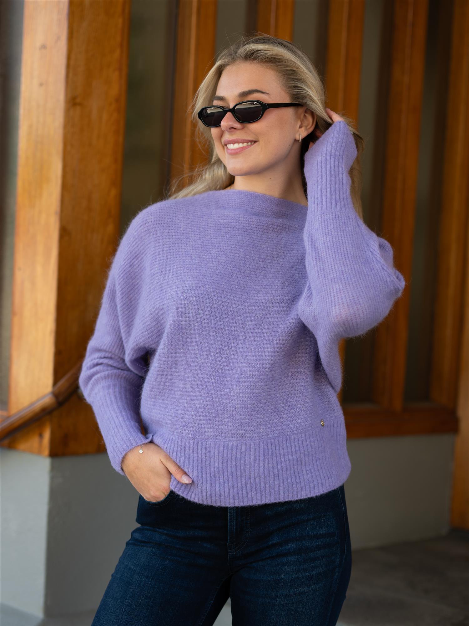 MMThora Boatneck Knit Violet Tulip