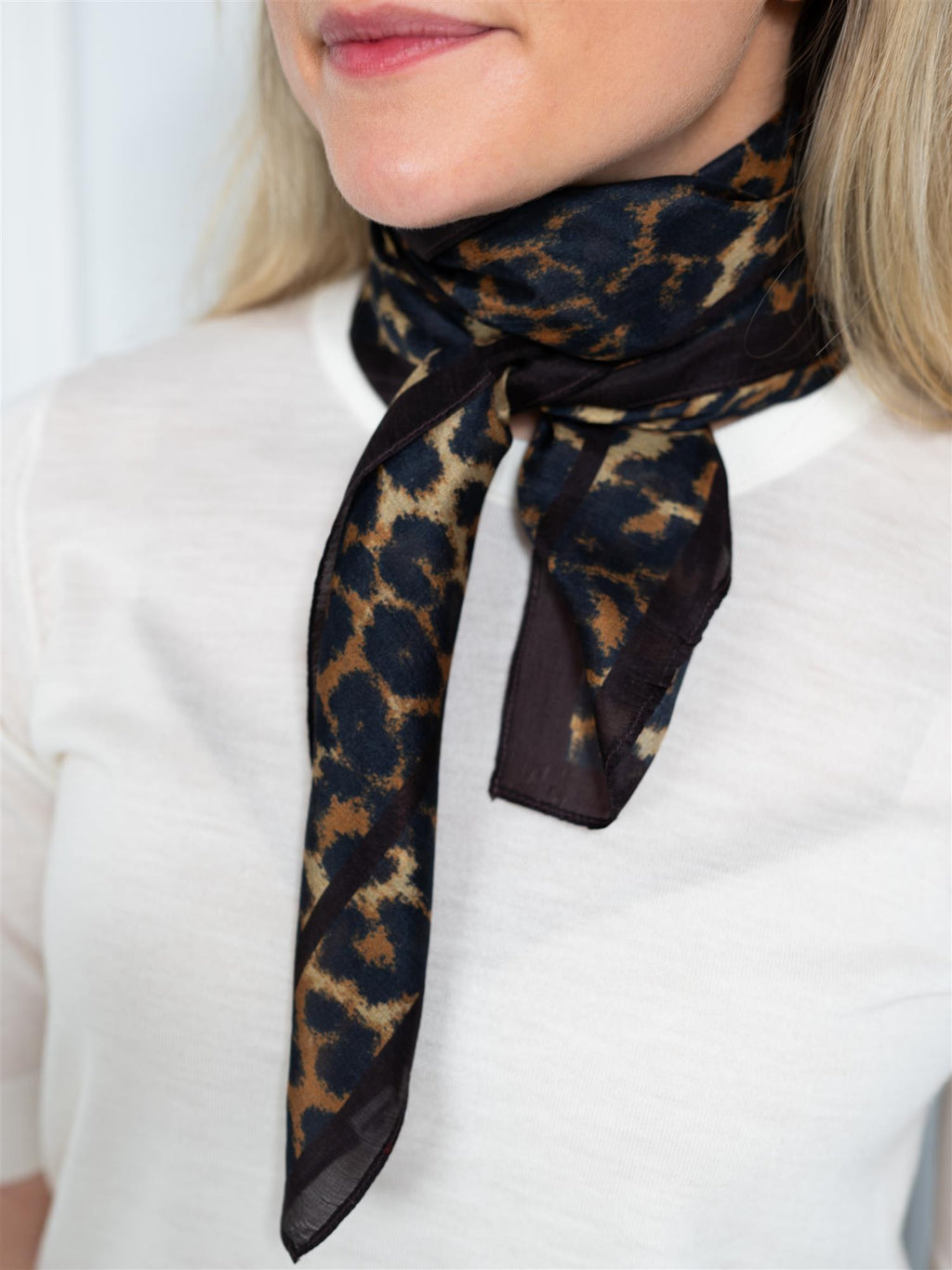 Beck Söndergaard Leopa Sia Scarf