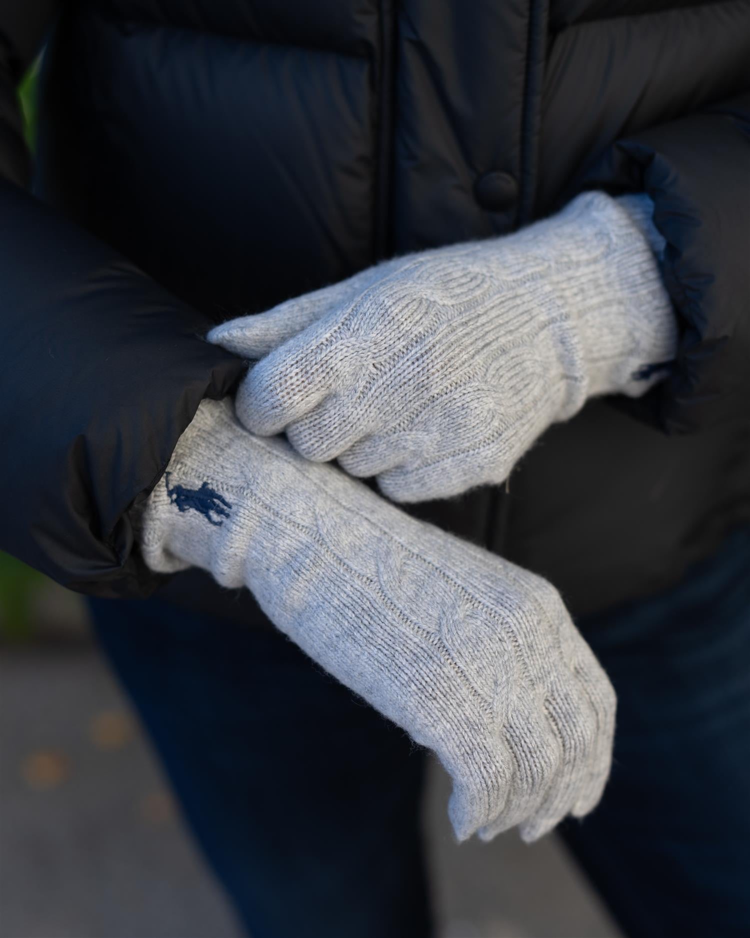 W Cs Cls Cbl-Glove  Soft Grey
