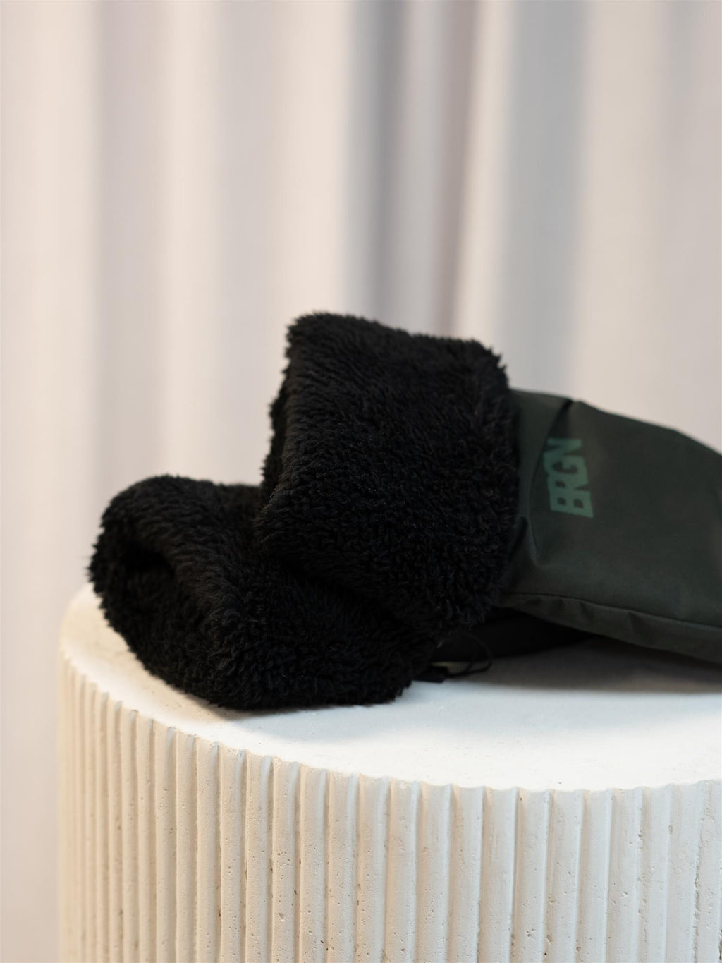 BRGN Puffer Mittens Rosin Dark Green