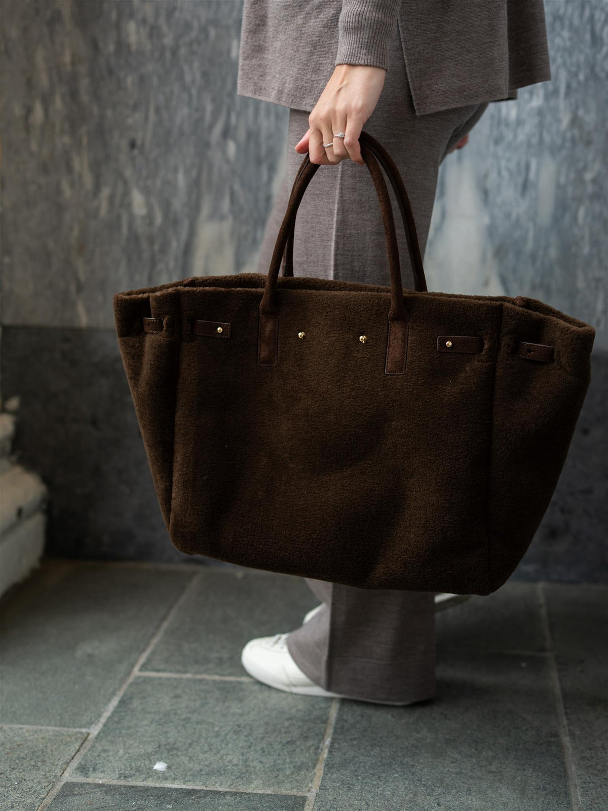 Lykke Shearling Bag Brown