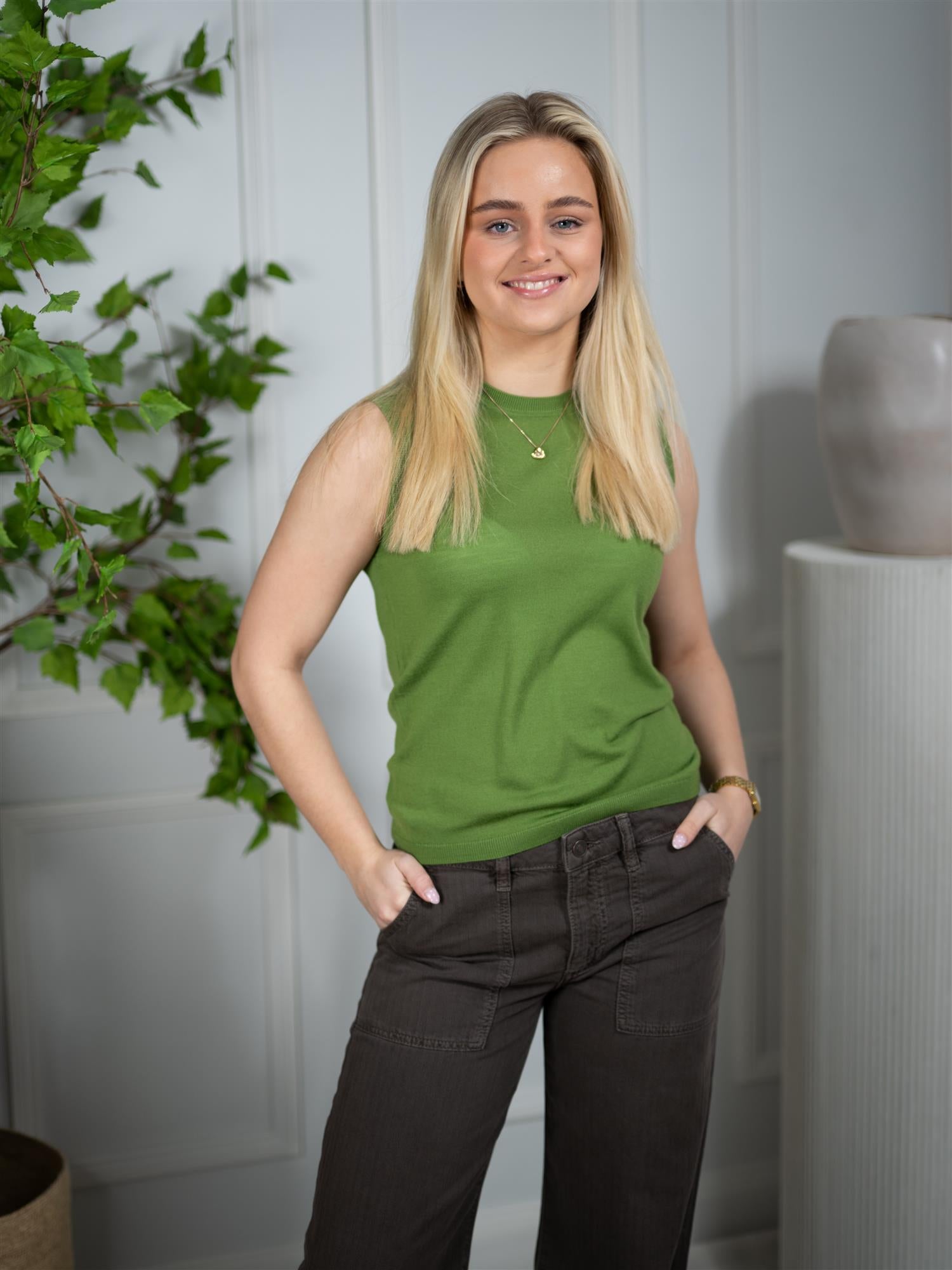 Julie Josephine Tanja Wool Top Tulip Green