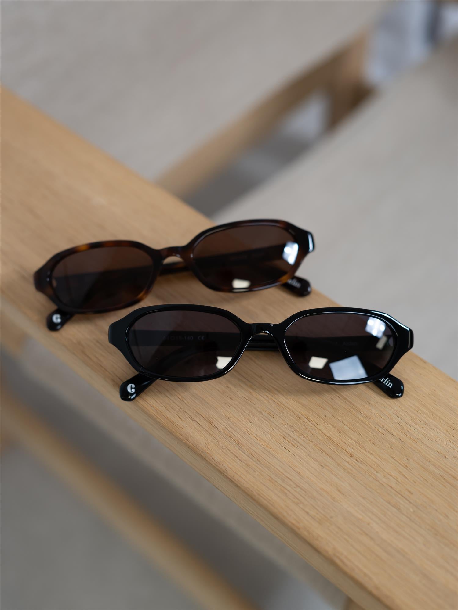 Corlin Aidan Black Black