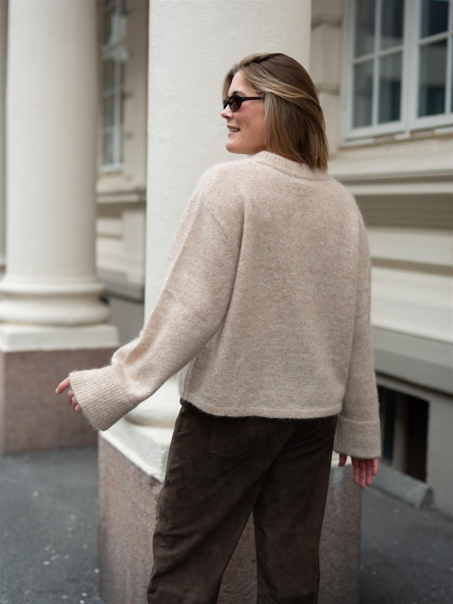Niclas Short Sweater Oyster