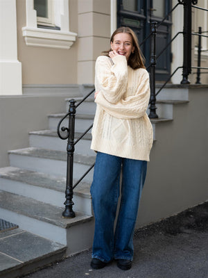 Lexington Chunky Cable Knit Sweater Offwhite