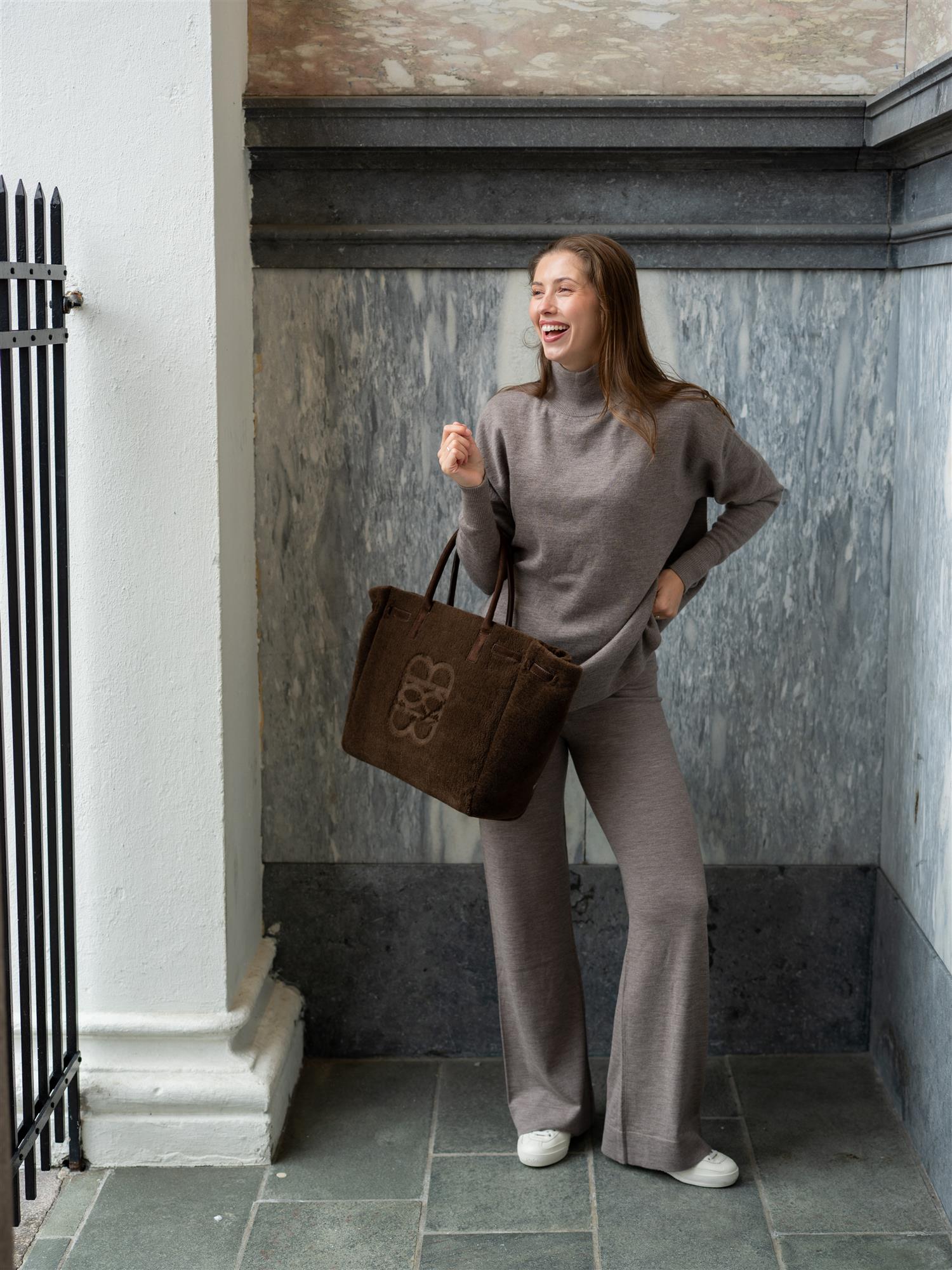 Lykke Shearling Bag Brown