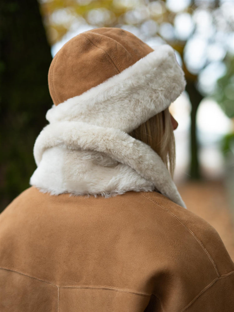 Camilla Pihl Azta Beanie Camel Suede