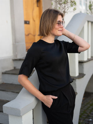 Stenströms Sanne Blouse Black Short Sleeve