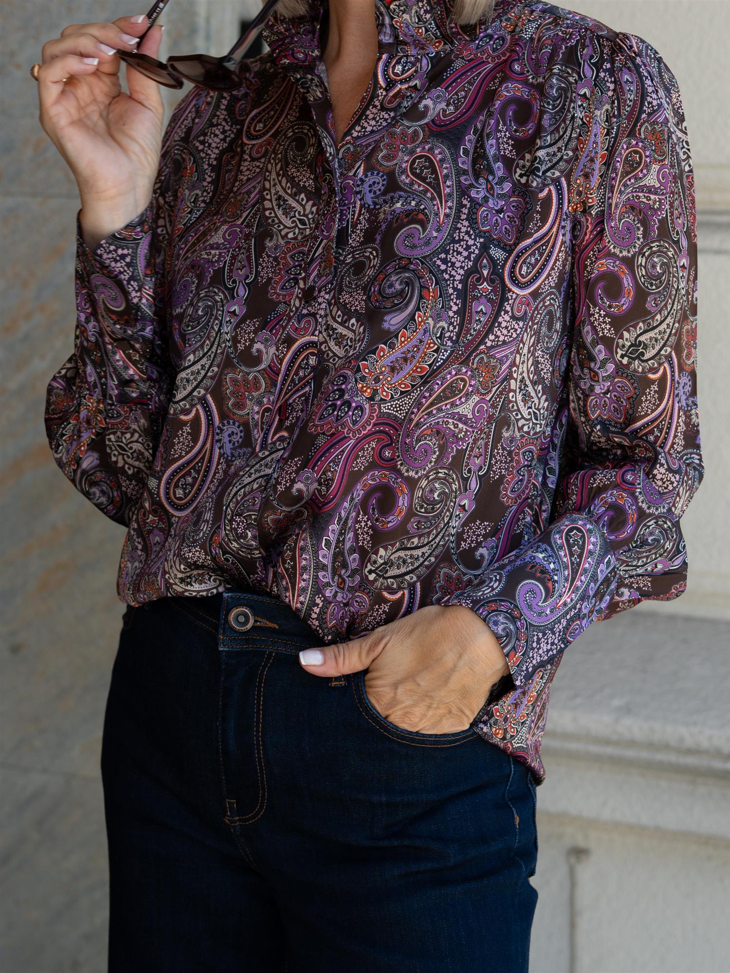 Amelie Blouse With Stand Collar