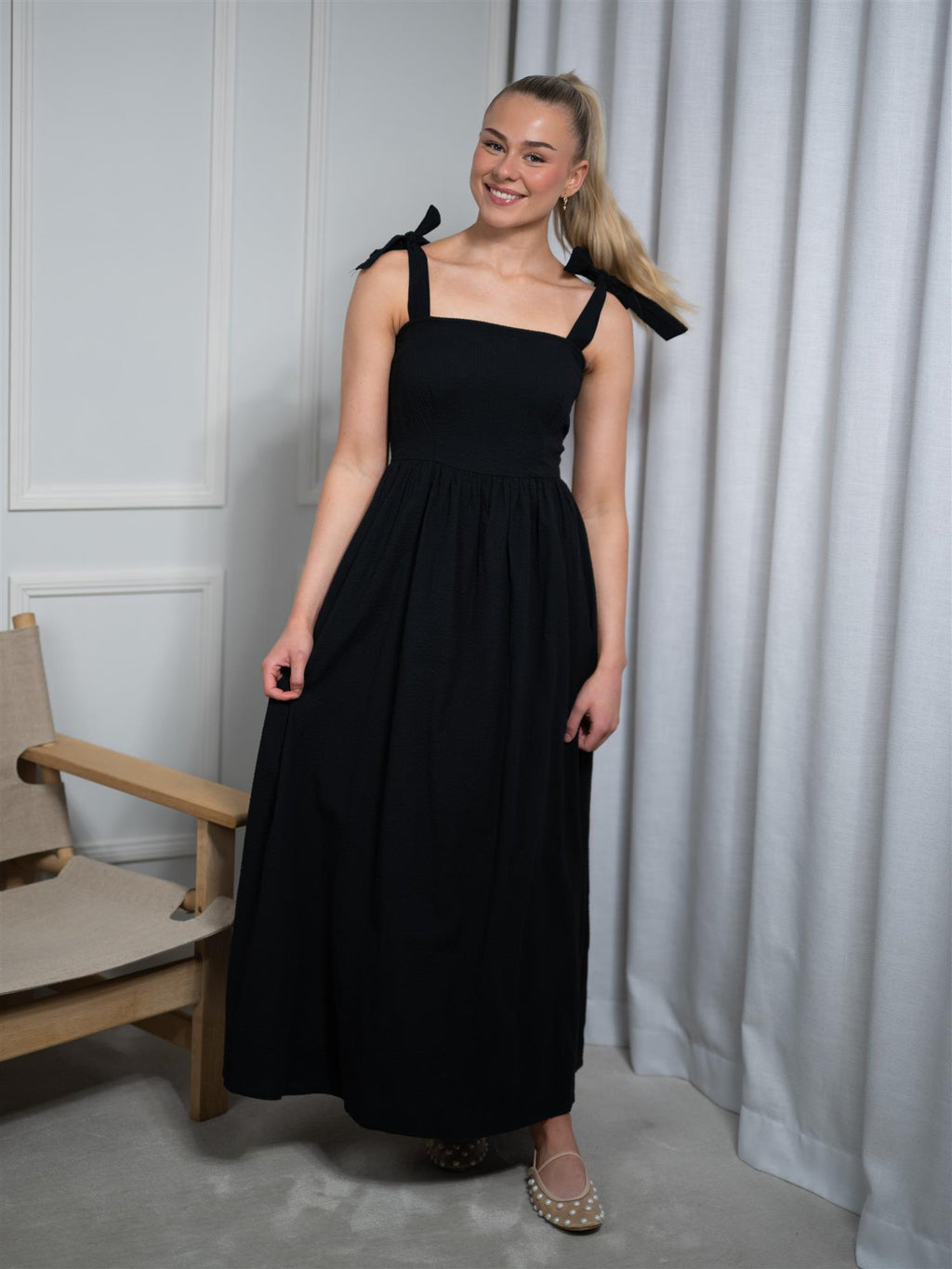 Lexington Bow-Strap Seersucker Summer Dress Black
