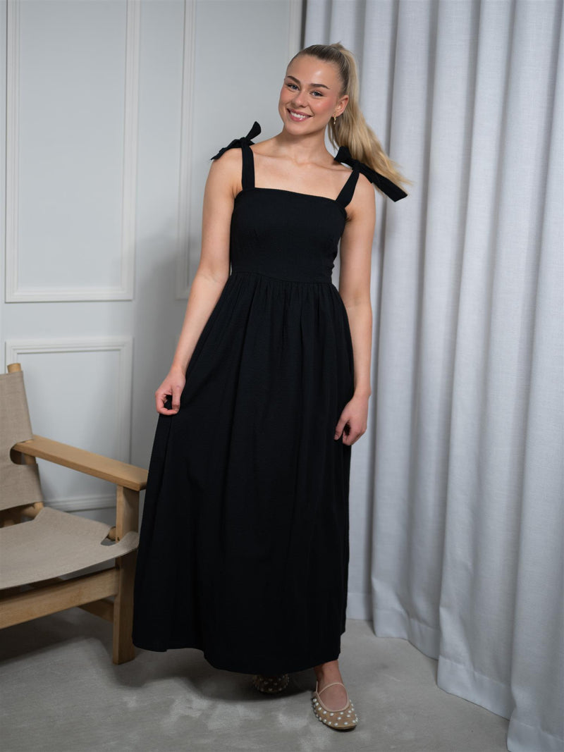 Lexington Bow-Strap Seersucker Summer Dress Black