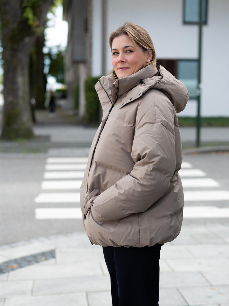 BRGN Regnskyll Bomber Jacket Taupe