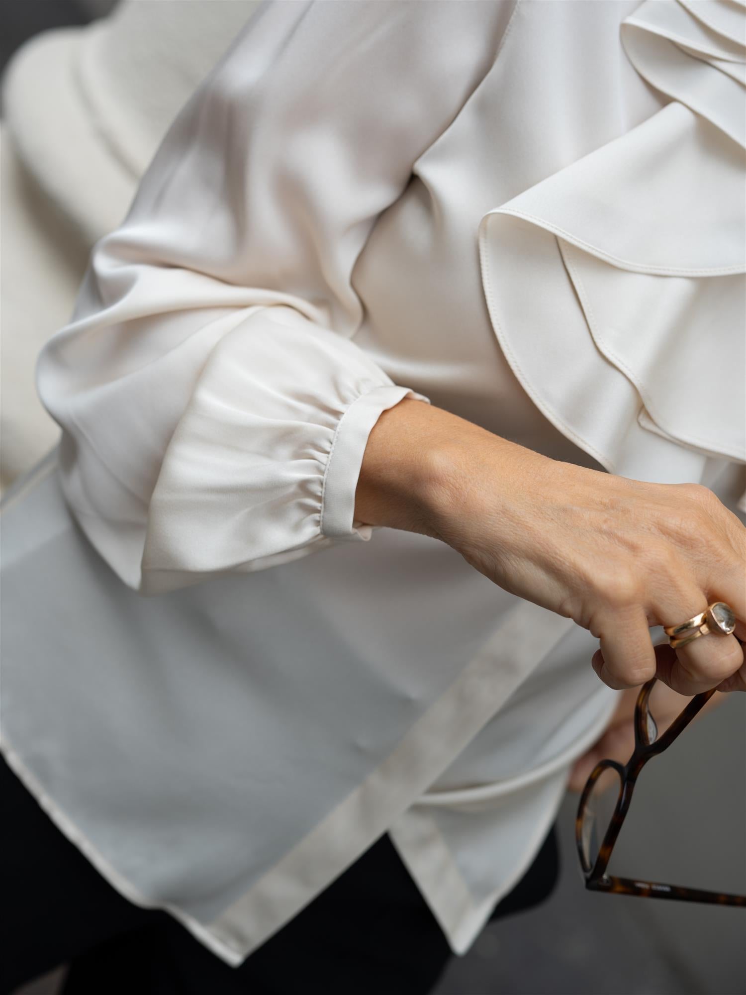 Mona Blouse Frill Champagne