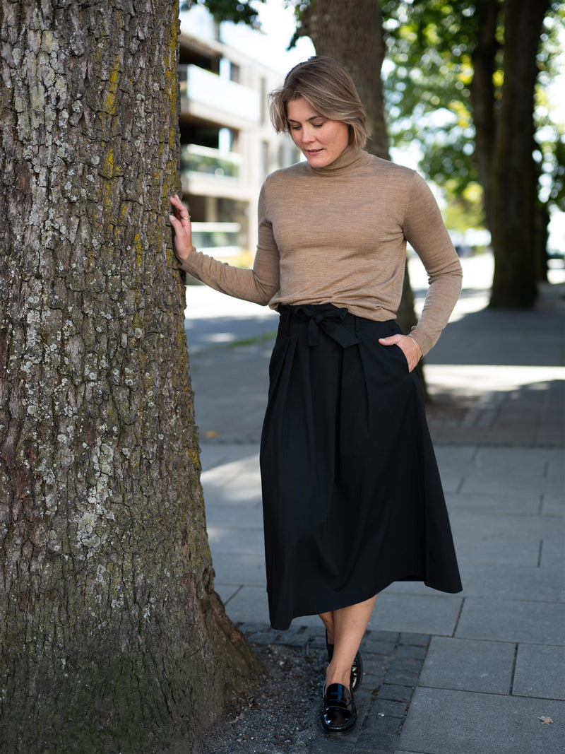 Sand Mana Skirts Black