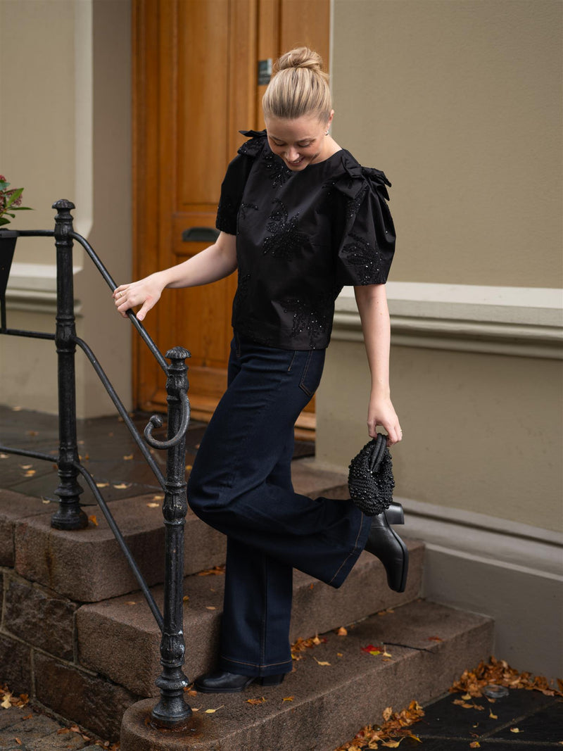 Munthe Ryme Black