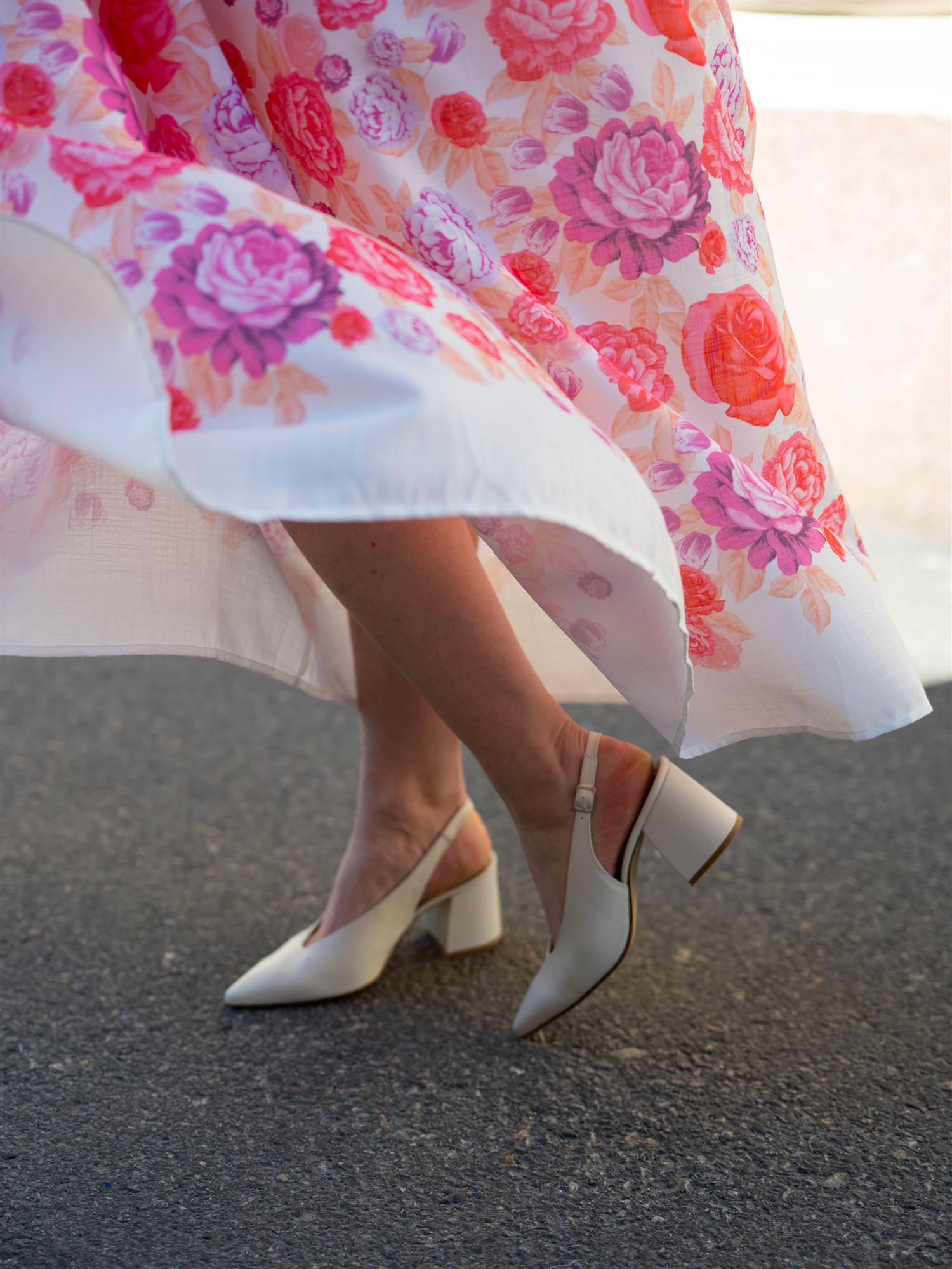 From Paris With Love Kjole Med Røde Blomster