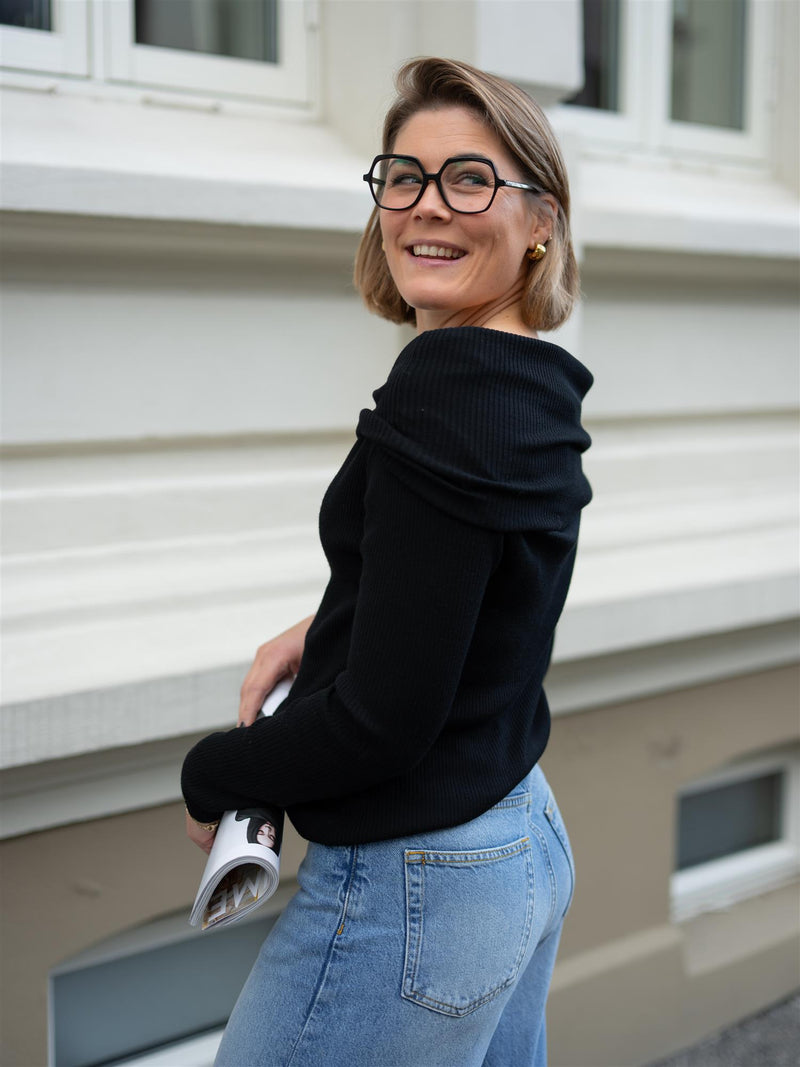 Christian Aks Delphine Merino Top Black