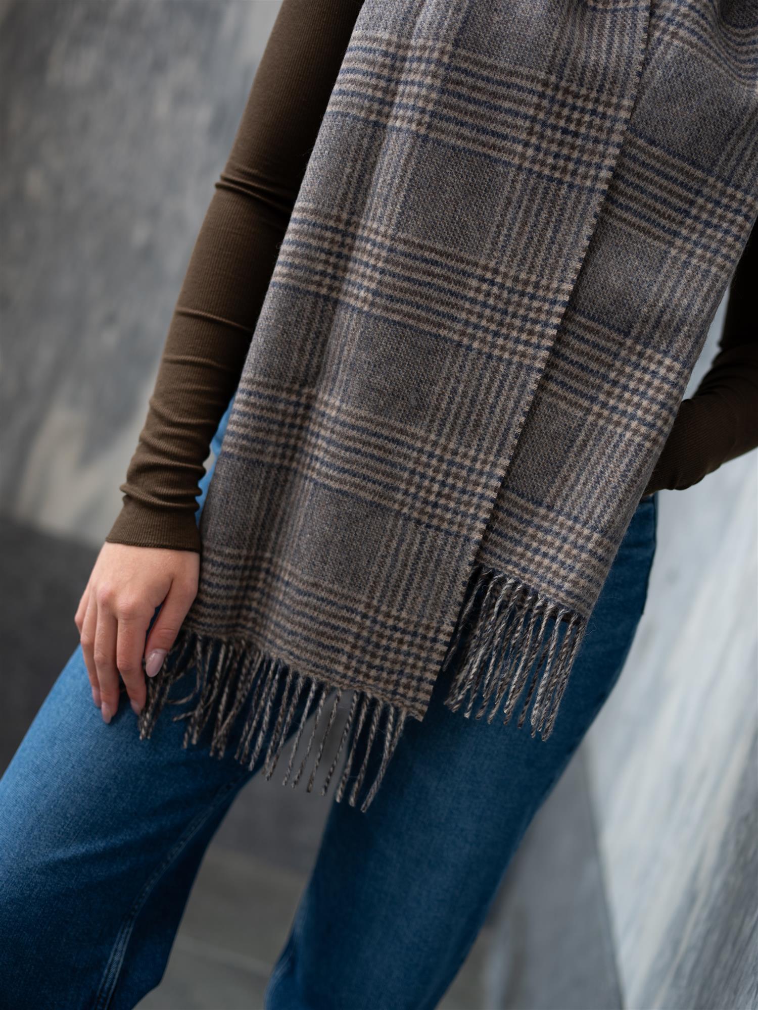 Mya Scarf Dark Brown