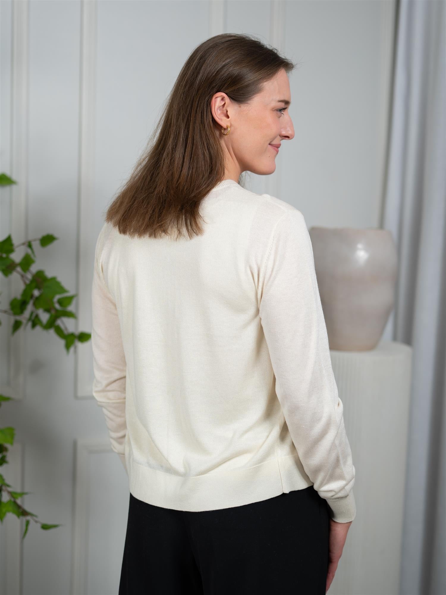 ONE and OTHER Louise Cardigan Creme