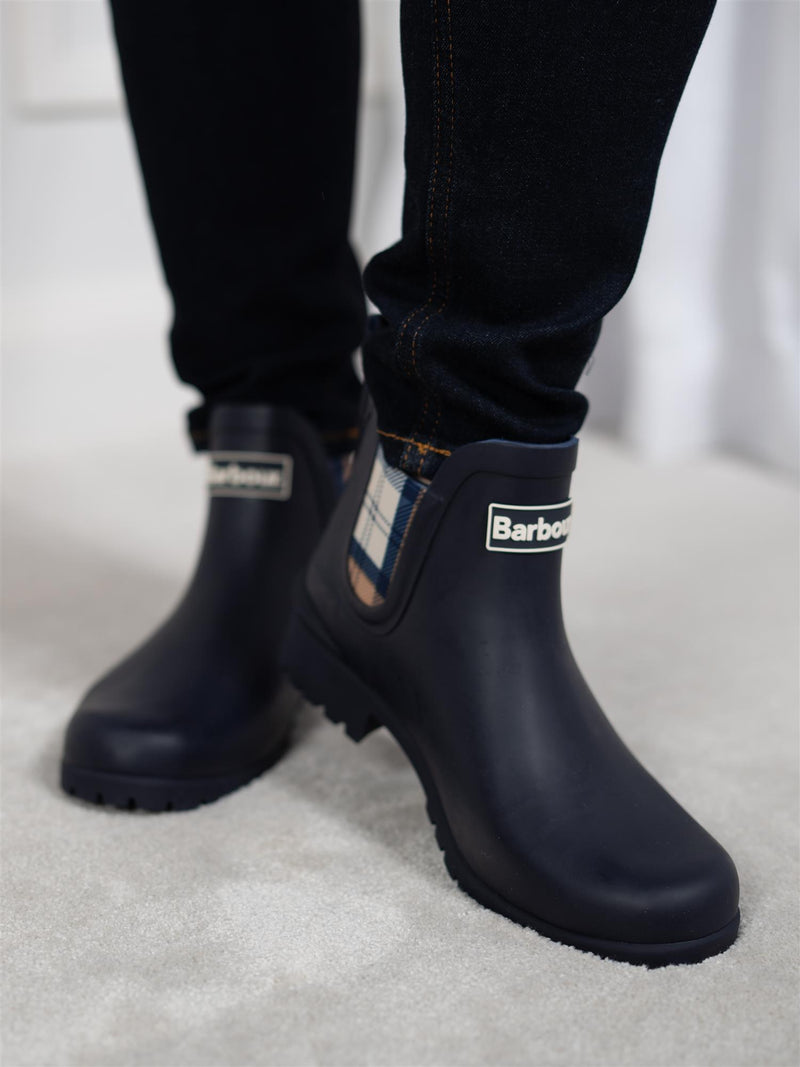 Barbour Wilton Chelsea Welly Navy