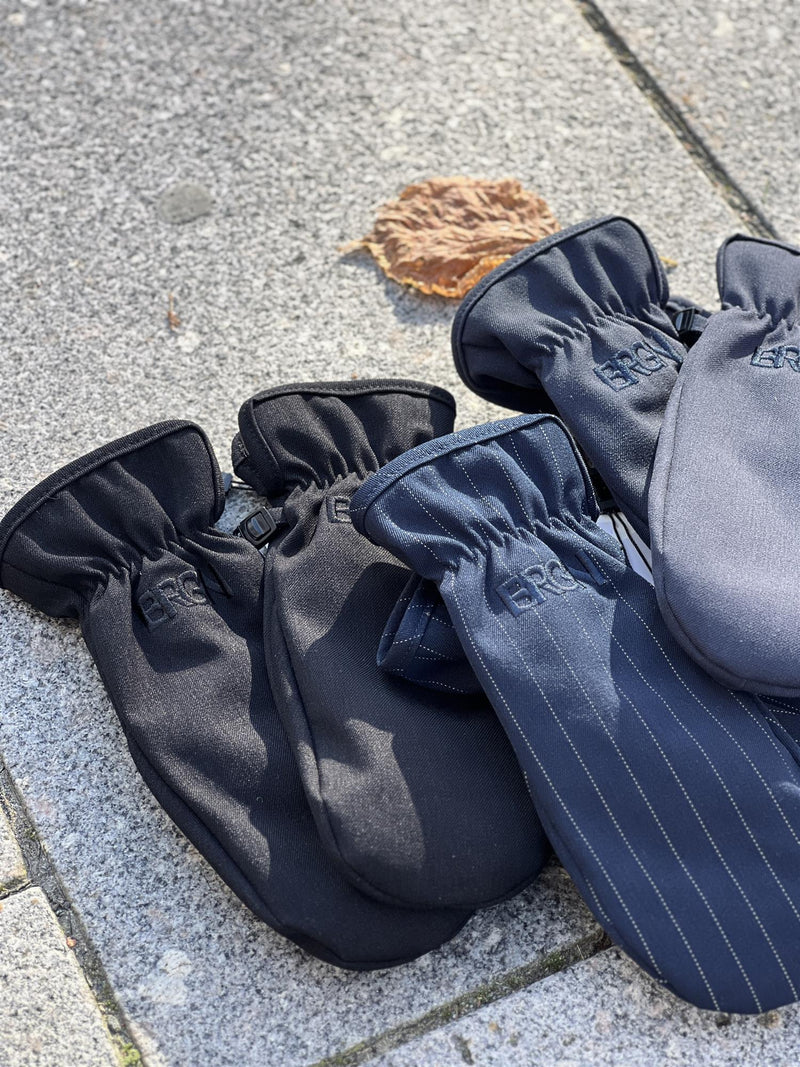 BRGN Mittens New Black