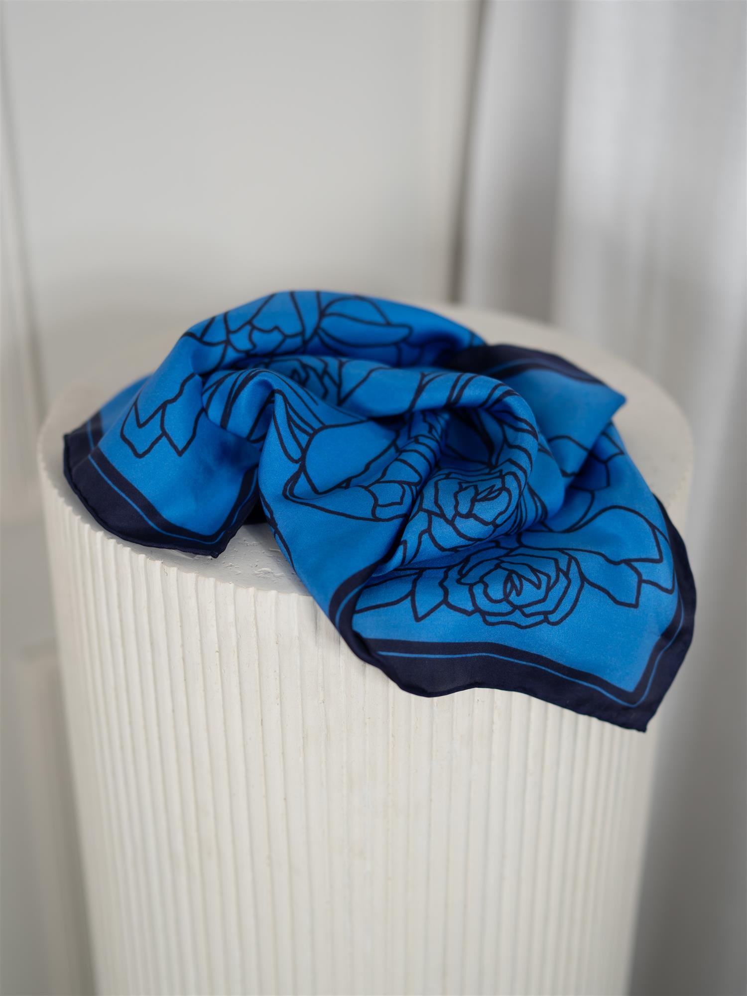 Stencia Tulip Sia Scarf Azure Blue