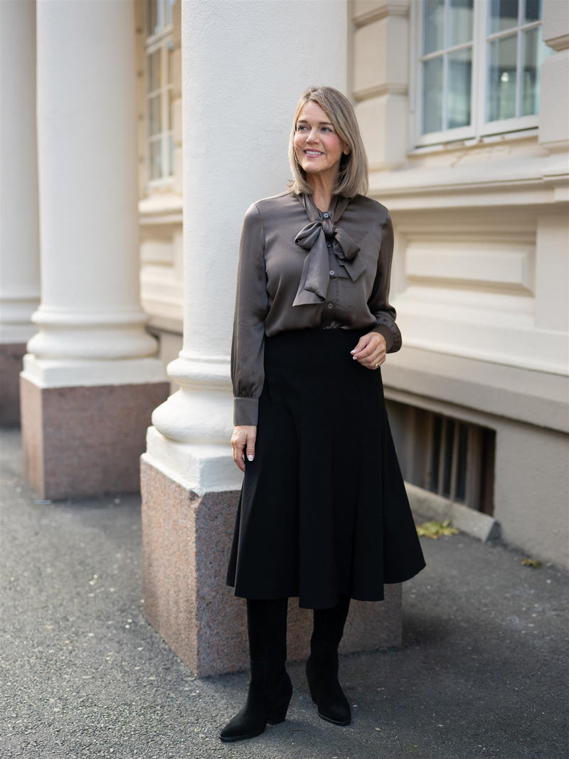 Sand Matt Latia Blouse Bow Grey