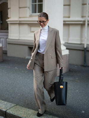ONE and OTHER Åse Blazer Taupe