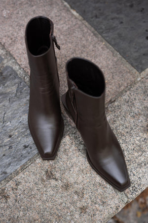 Camilla Pihl Jaxie Boot Dark Brown