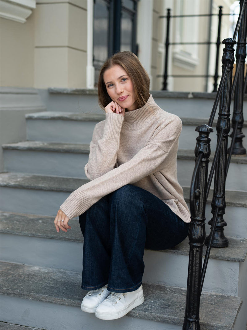 Dear Dharma Ida Sweater Beige