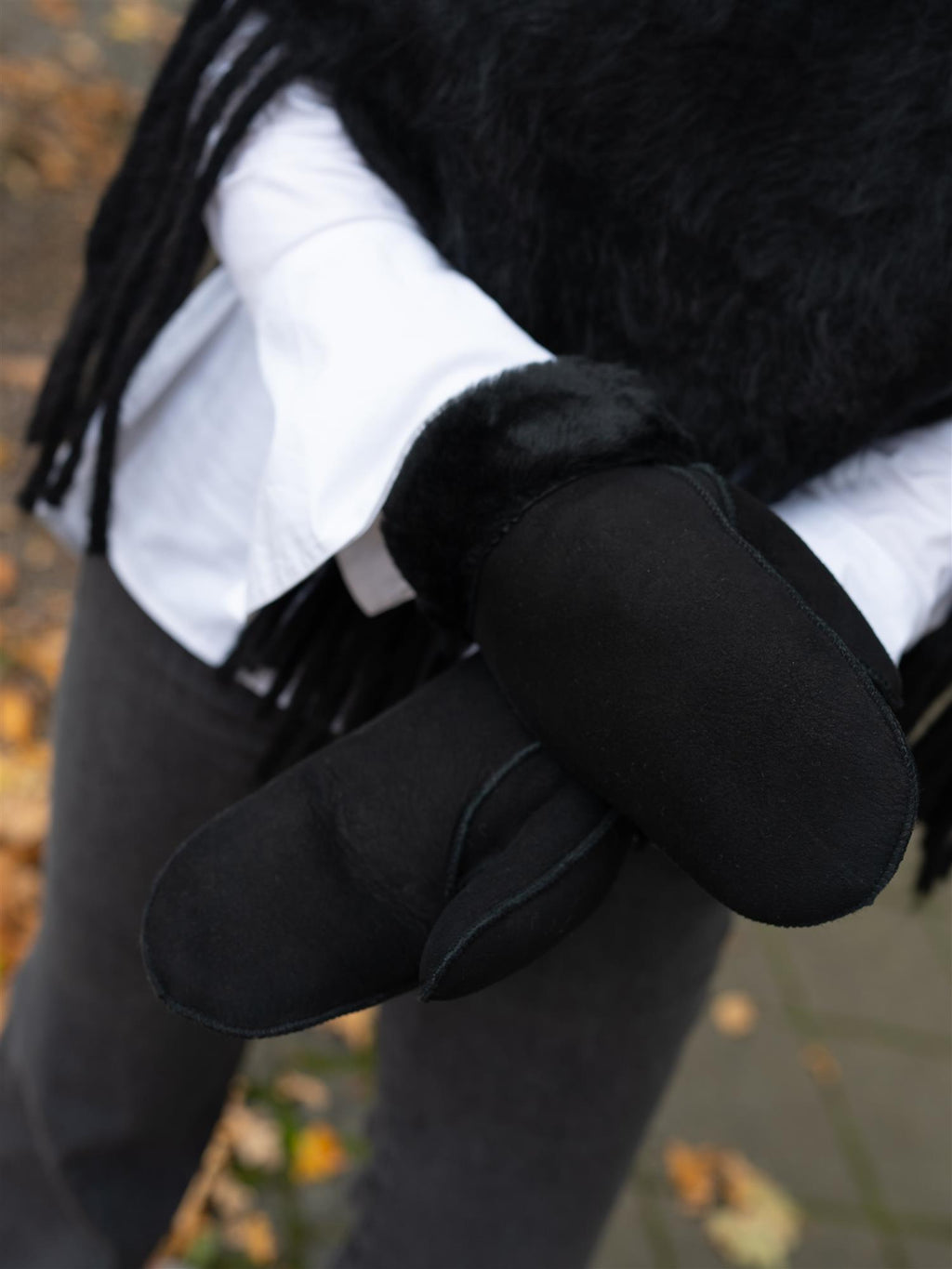 Beck Söndergaard Doa Shearling Mitten Black