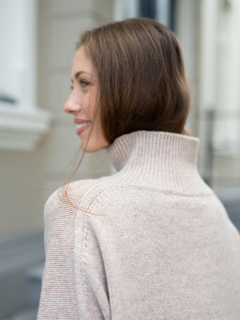 Dear Dharma Ida Sweater Beige
