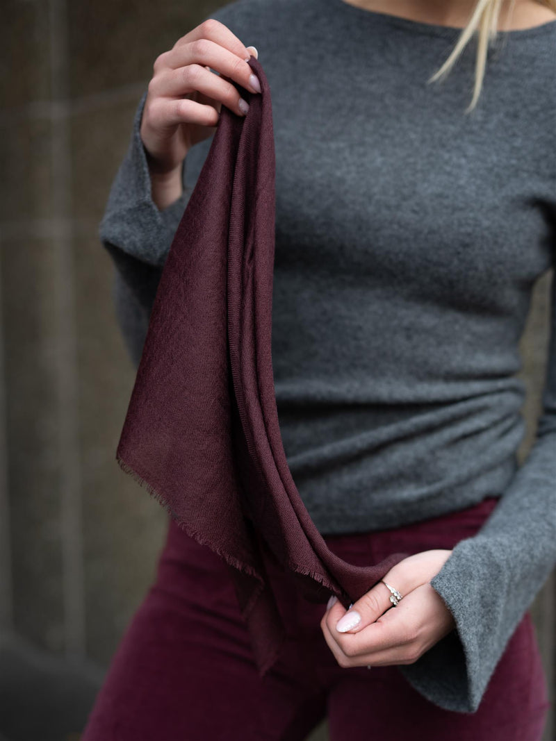 c Cashma Small Scarf Burgundy