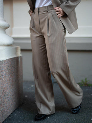 ONE and OTHER Åse Pant Taupe