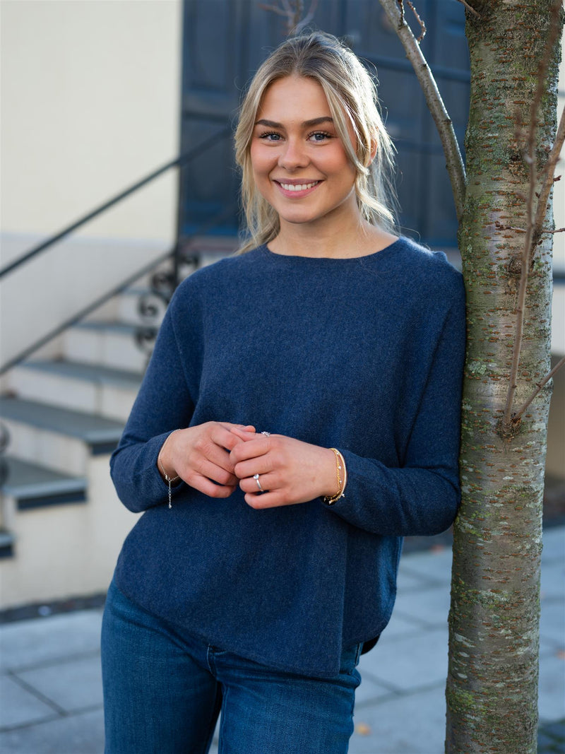 Davida Curved Sweater Denim Blue