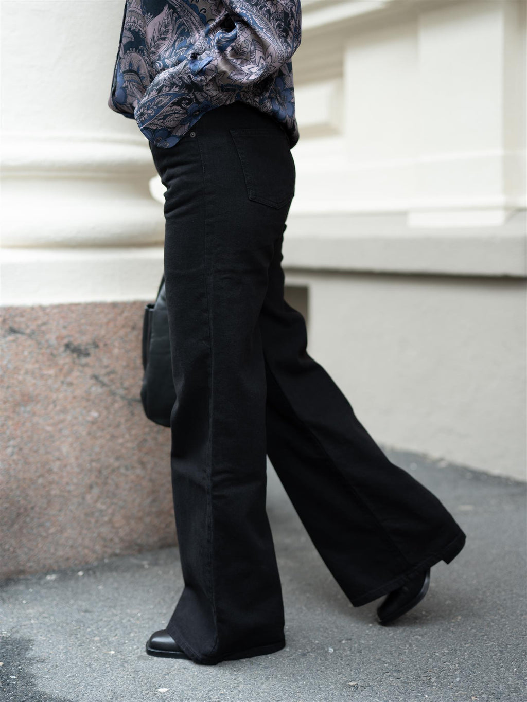 Camilla Pihl Taylor Black