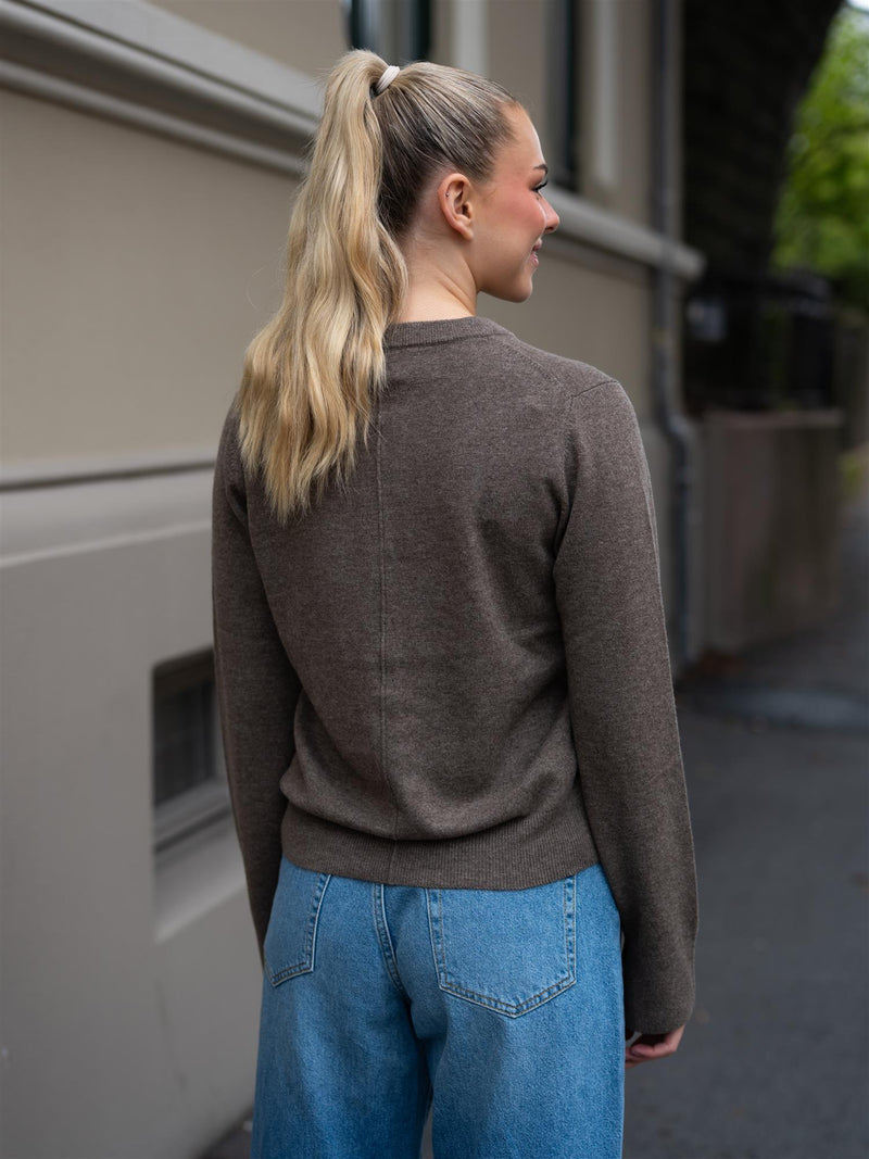 Christian Aks Diana Wool Cash Cardigan Cappucino