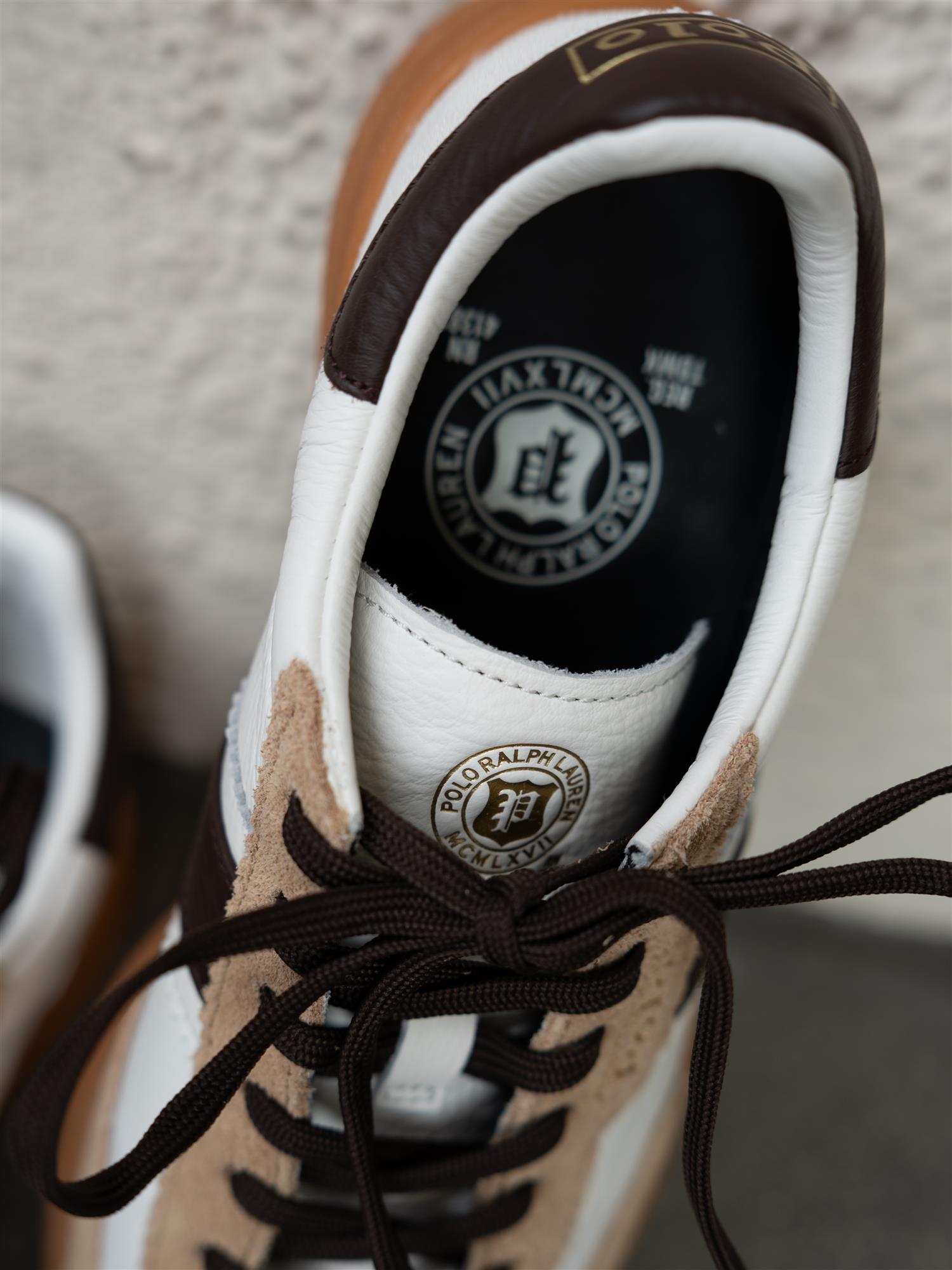 Bedford Sneakers Low Top Lace Deckwash White/Classic Camel